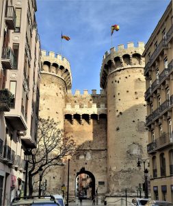 torres de quart_adarve flats _